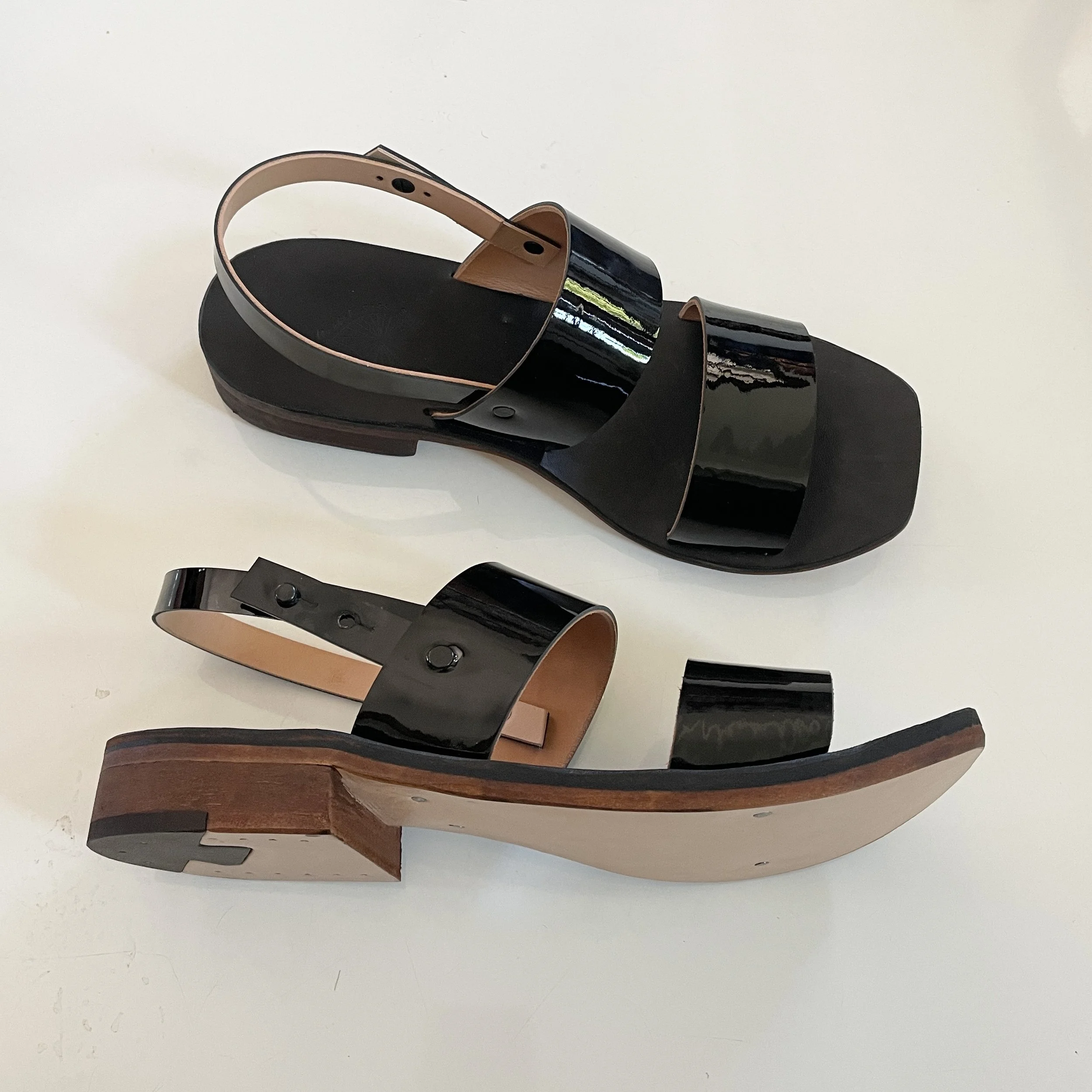 PATENT MODERN SANDALS - SIZE 9 — Rachel Sees Snail Shoes